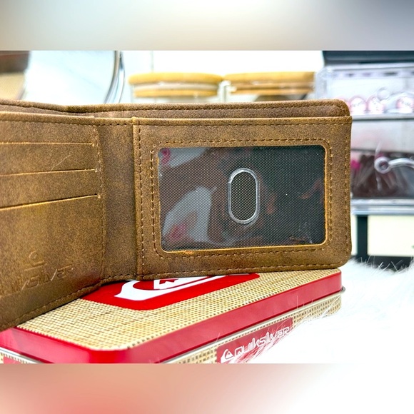 Quiksilver Brown Bifold Wallet - Picture 5 of 12